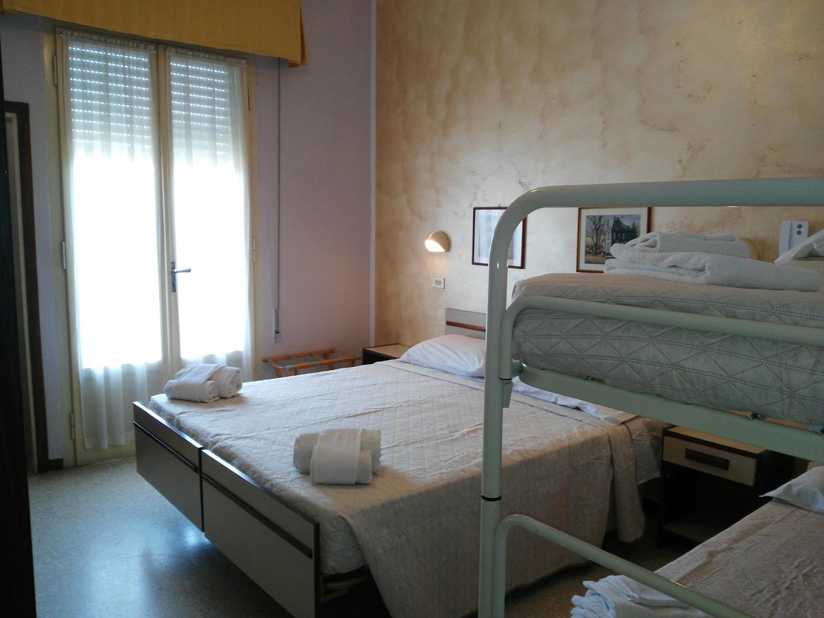 Hotel Marittimo Rimini Ngoại thất bức ảnh