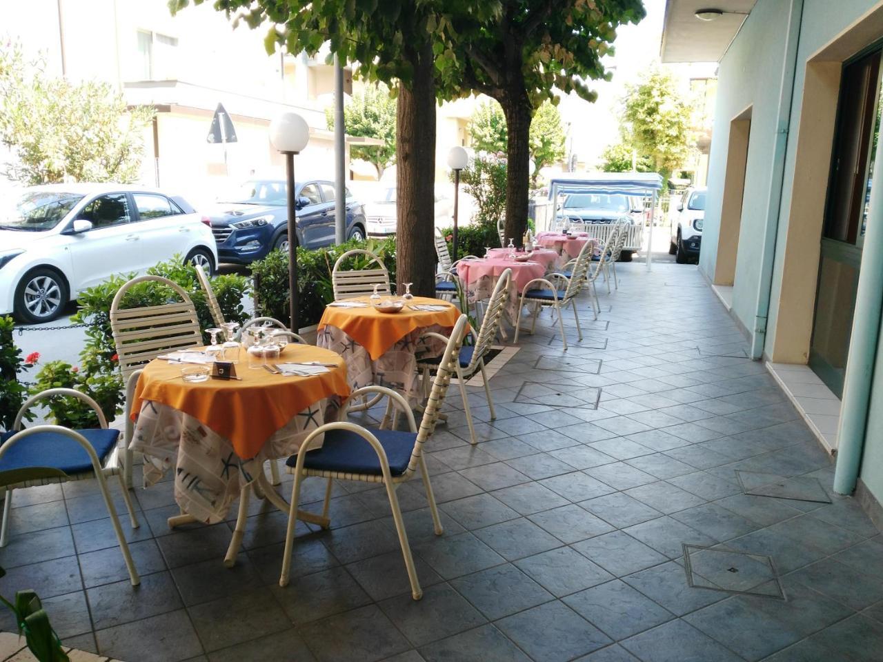 Hotel Marittimo Rimini Ngoại thất bức ảnh