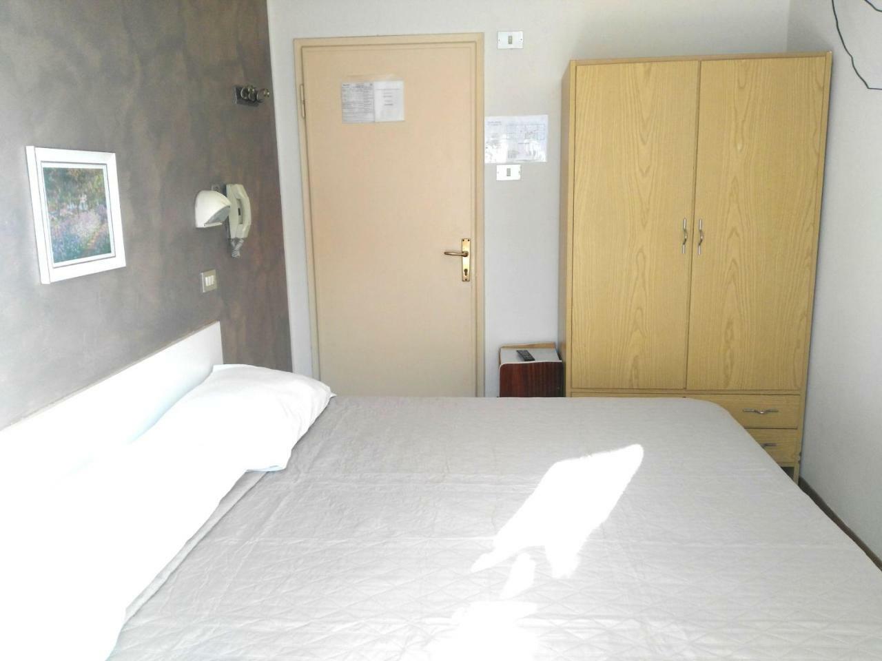 Hotel Marittimo Rimini Ngoại thất bức ảnh